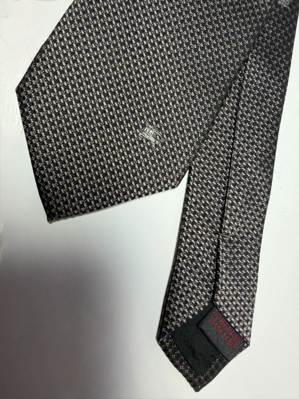 Burberry Black Label Men's Silk Tie (EUC) - Picture 3 of 14
